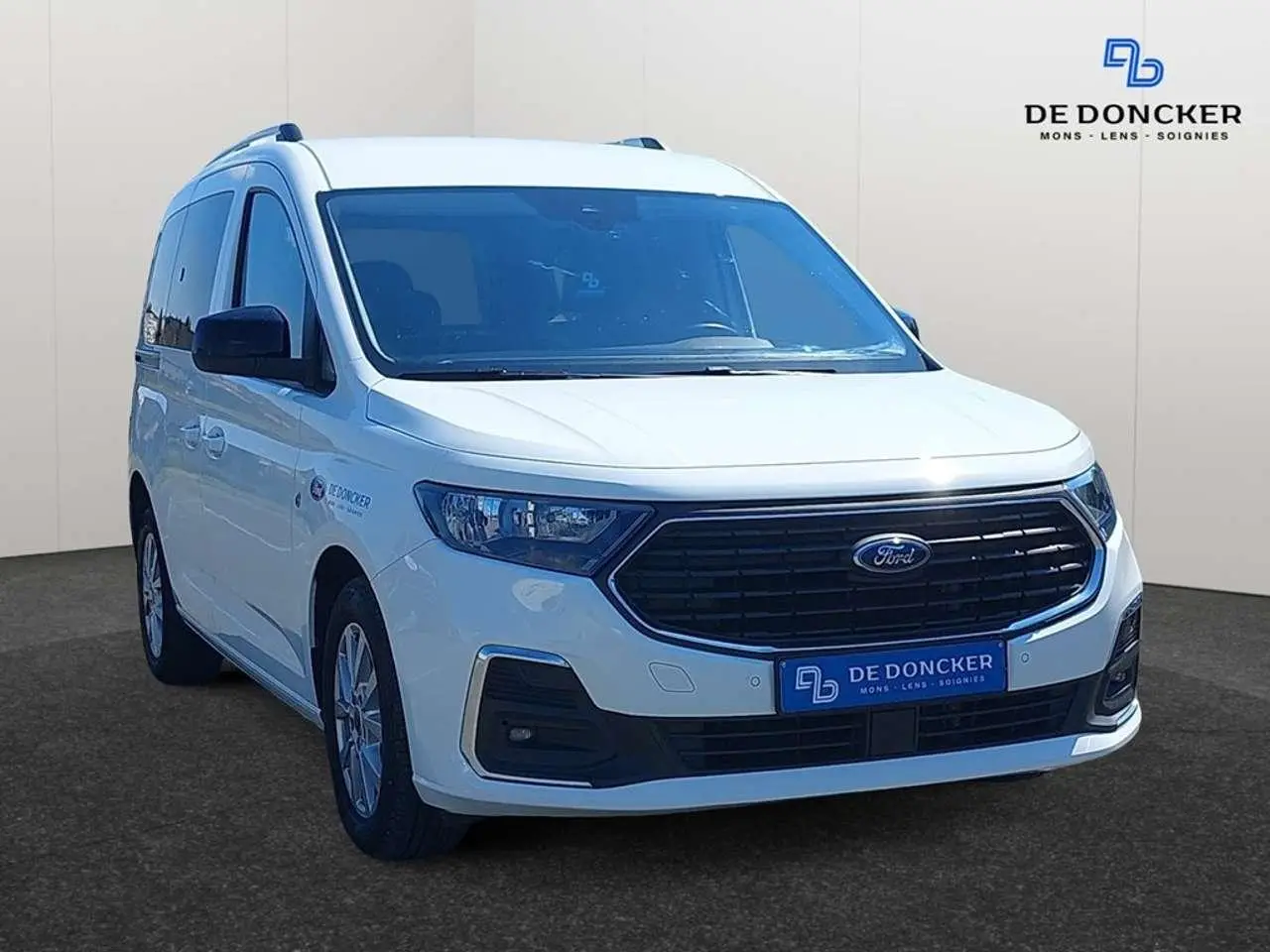 Photo 1 : Ford Tourneo 2023 Petrol