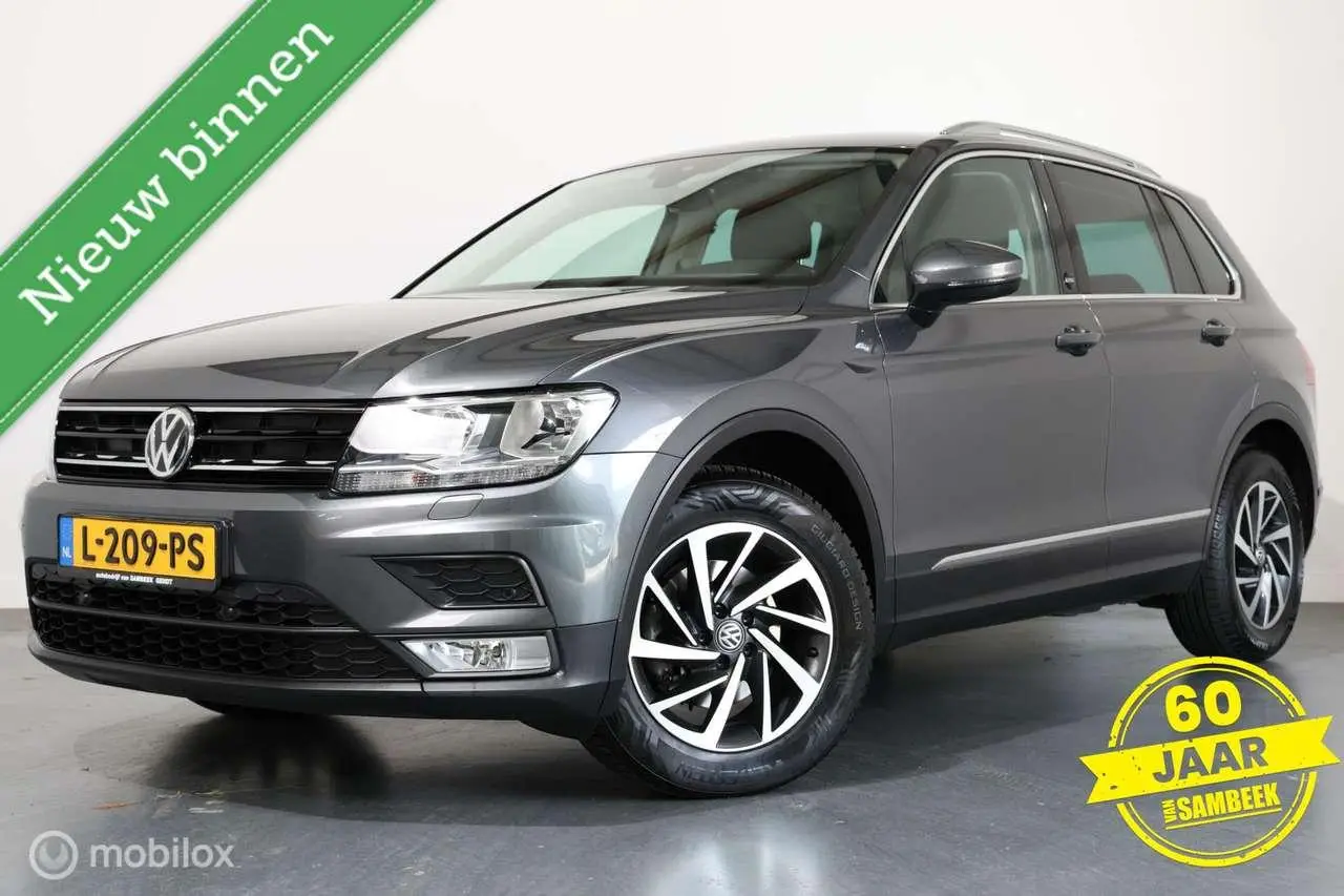 Photo 1 : Volkswagen Tiguan 2017 Petrol