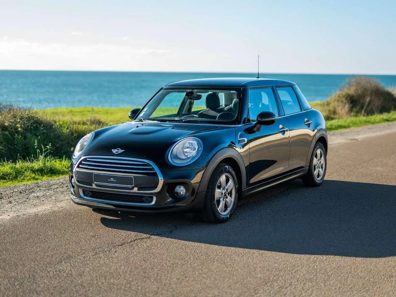 Photo 1 : Mini One 2015 Petrol