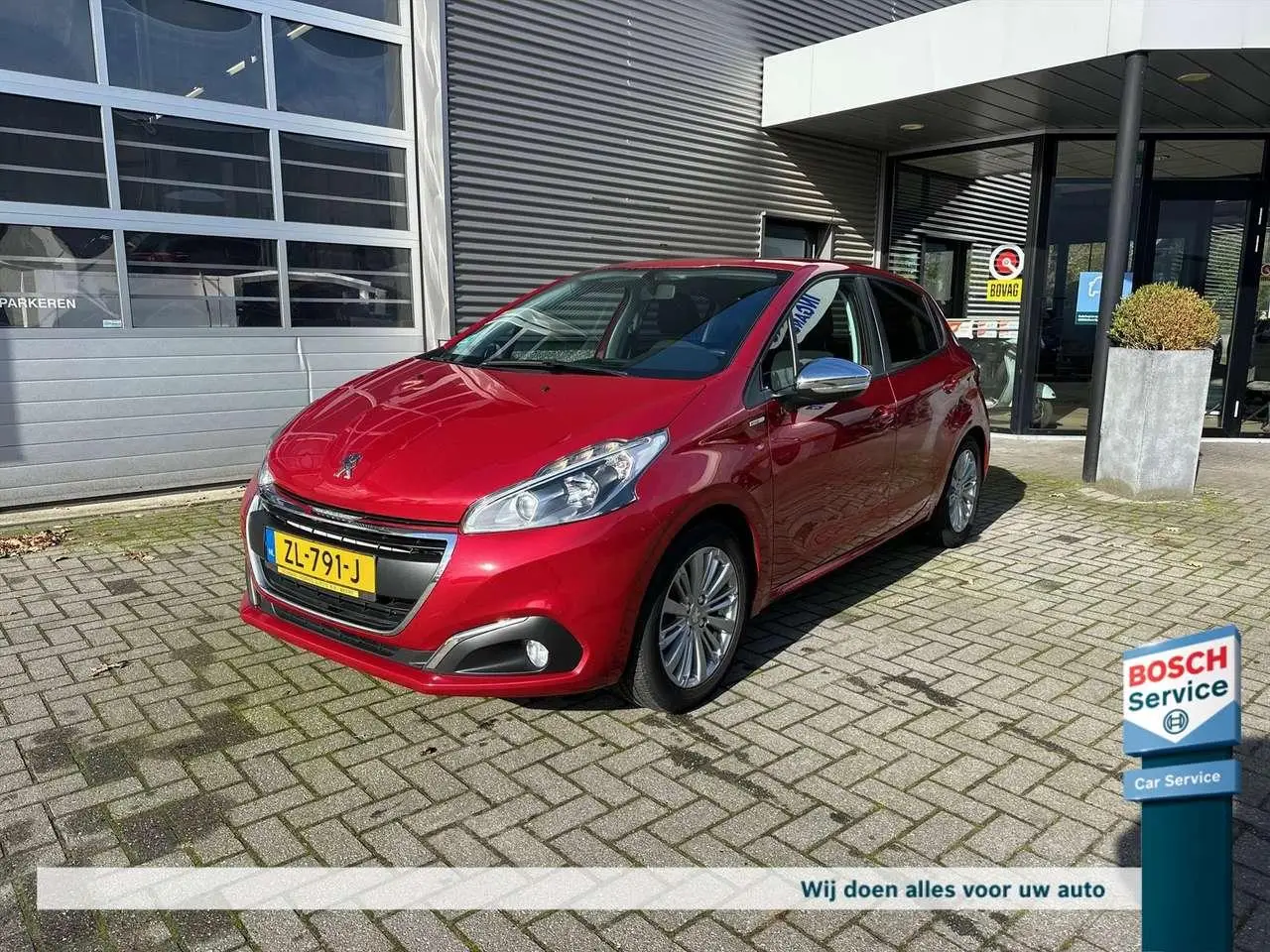 Photo 1 : Peugeot 208 2017 Petrol