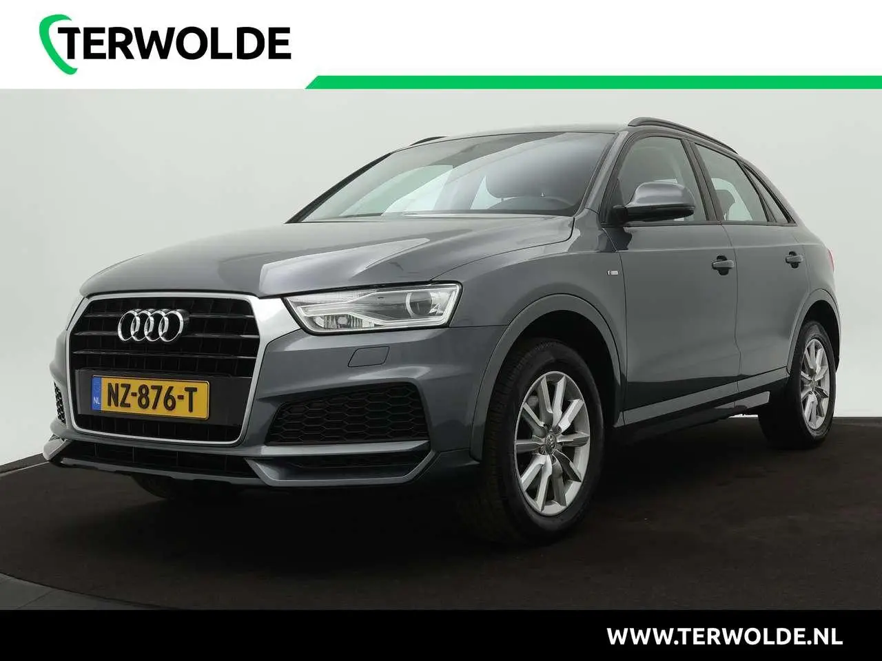 Photo 1 : Audi Q3 2017 Petrol