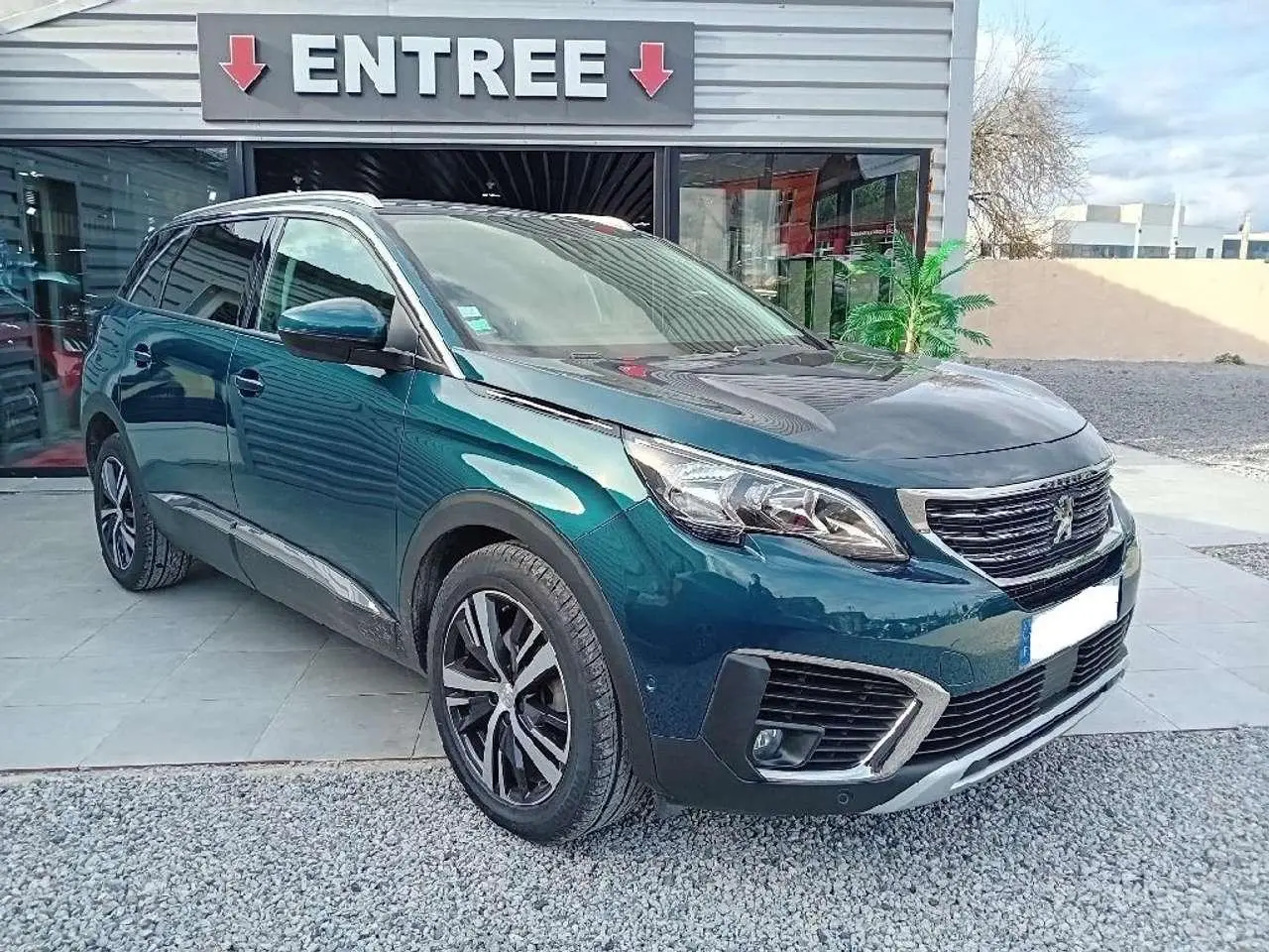 Photo 1 : Peugeot 5008 2019 Essence