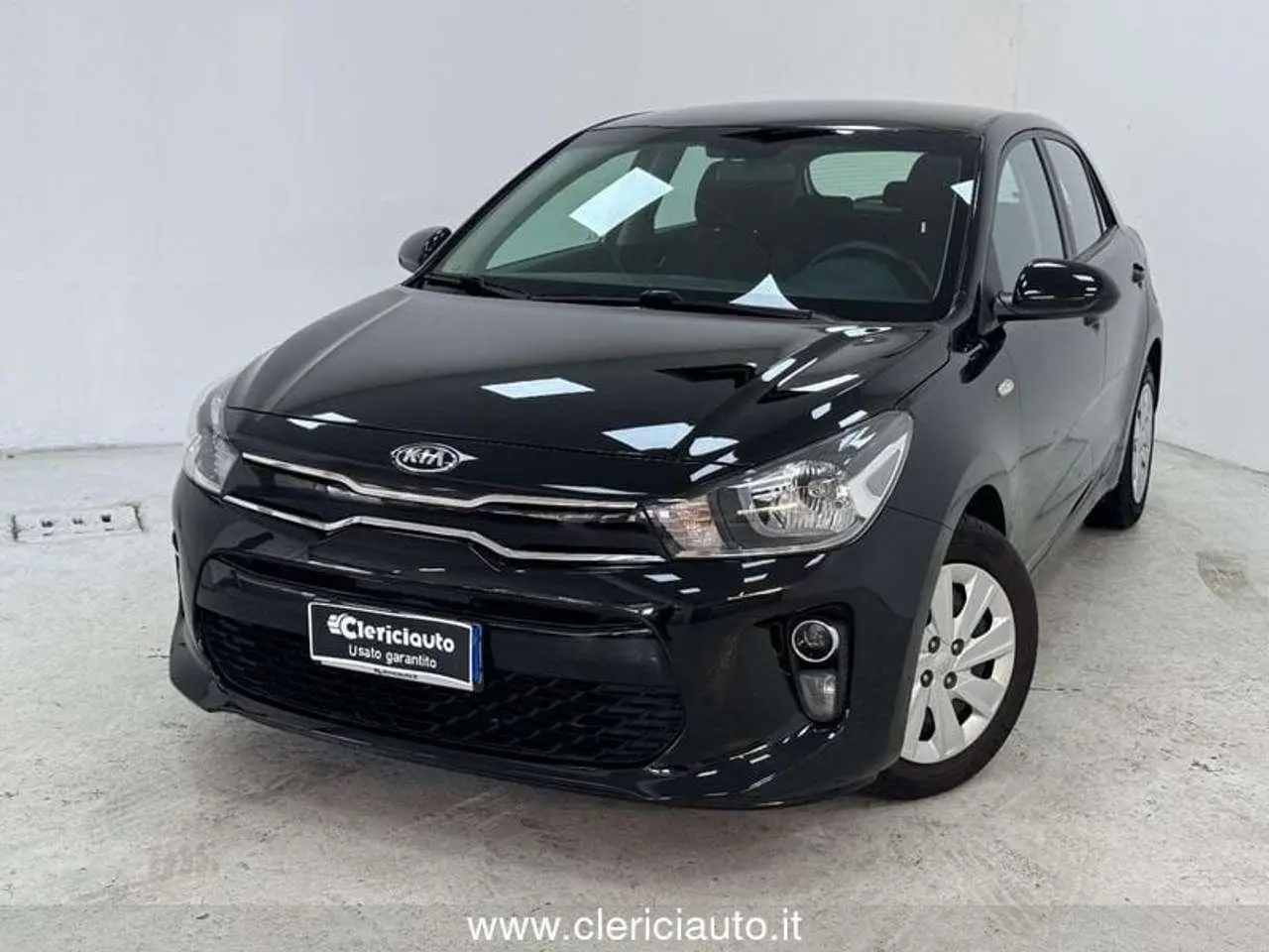 Photo 1 : Kia Rio 2018 Petrol