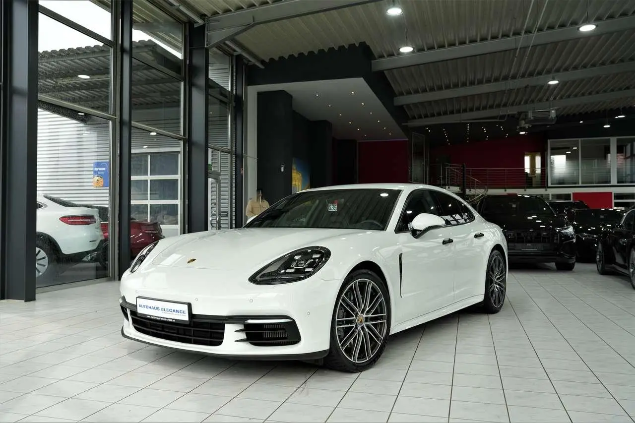 Photo 1 : Porsche Panamera 2020 Petrol