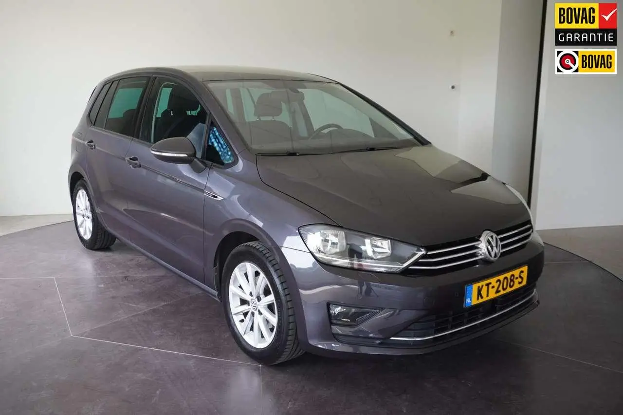 Photo 1 : Volkswagen Golf 2015 Essence