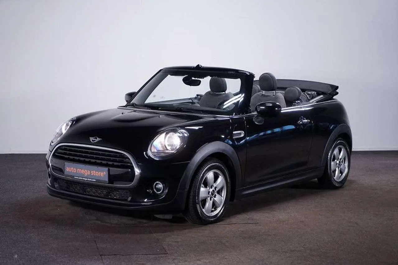 Photo 1 : Mini Cooper 2020 Essence