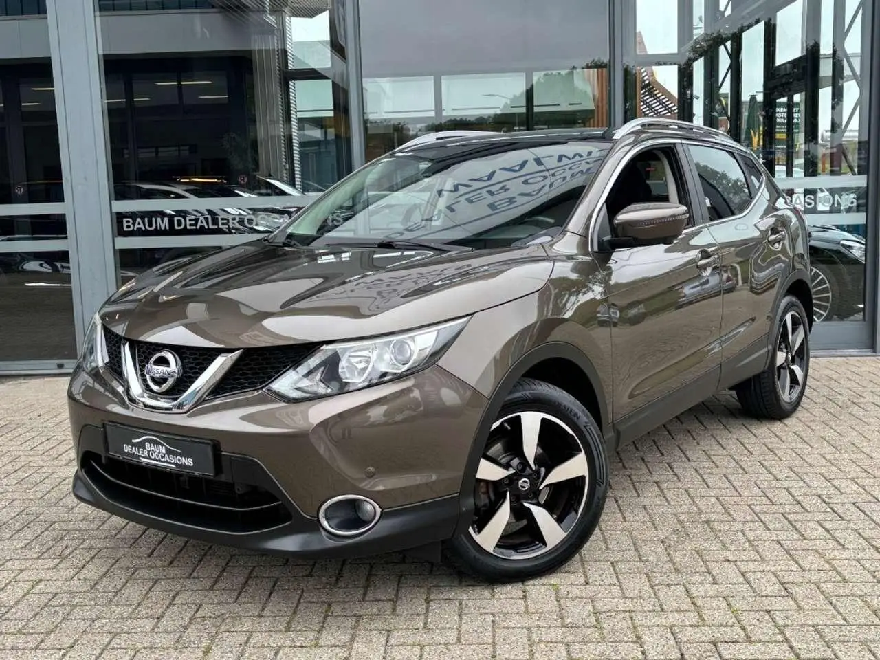 Photo 1 : Nissan Qashqai 2015 Petrol