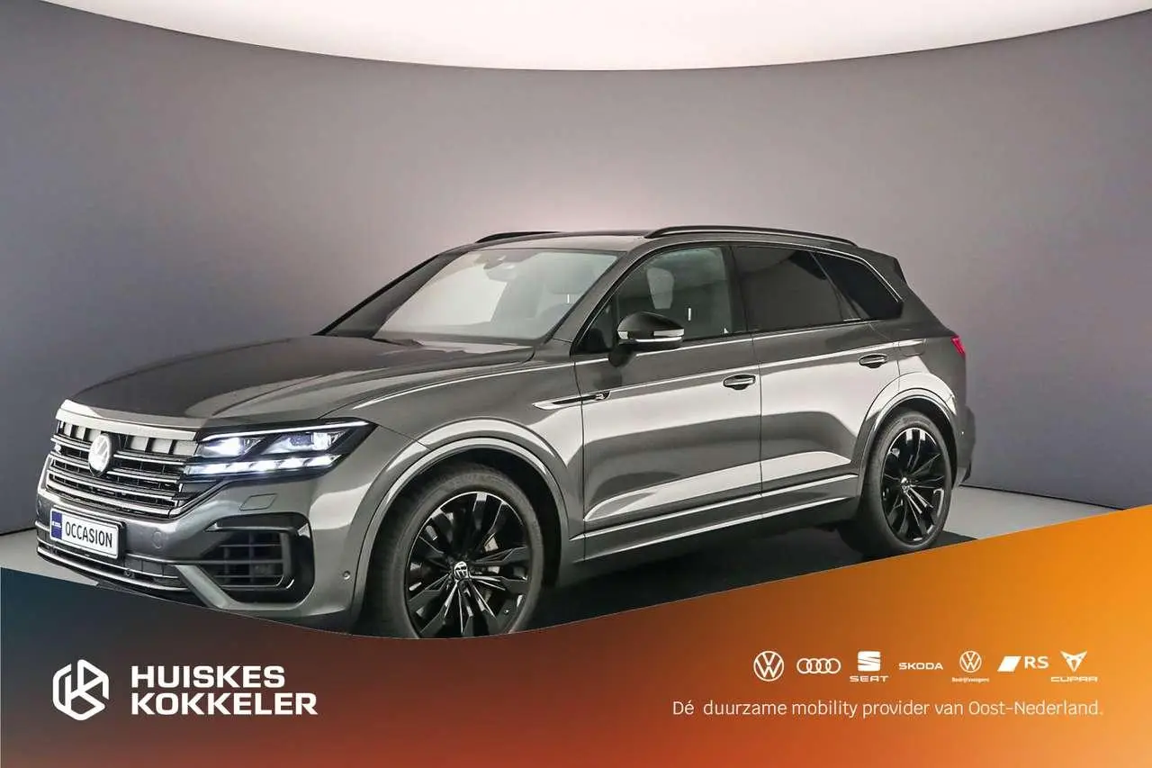 Photo 1 : Volkswagen Touareg 2021 Hybrid