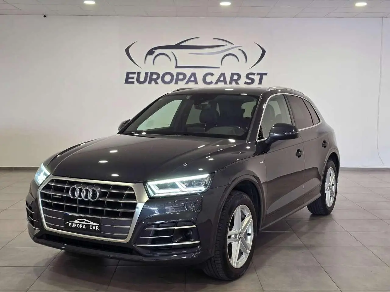 Photo 1 : Audi Q5 2018 Diesel