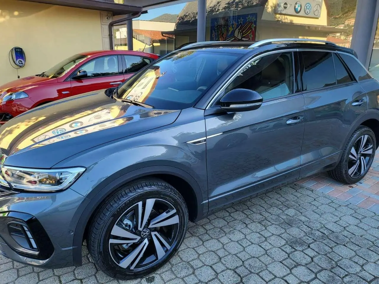 Photo 1 : Volkswagen T-roc 2024 Essence