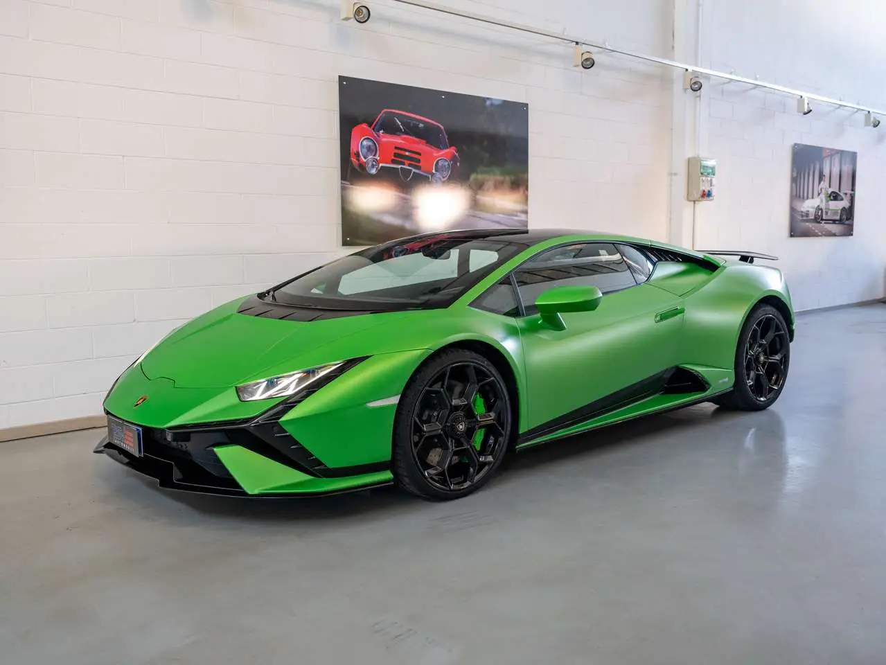 Photo 1 : Lamborghini Huracan 2023 Petrol