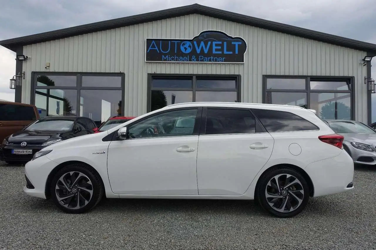 Photo 1 : Toyota Auris 2018 Hybrid