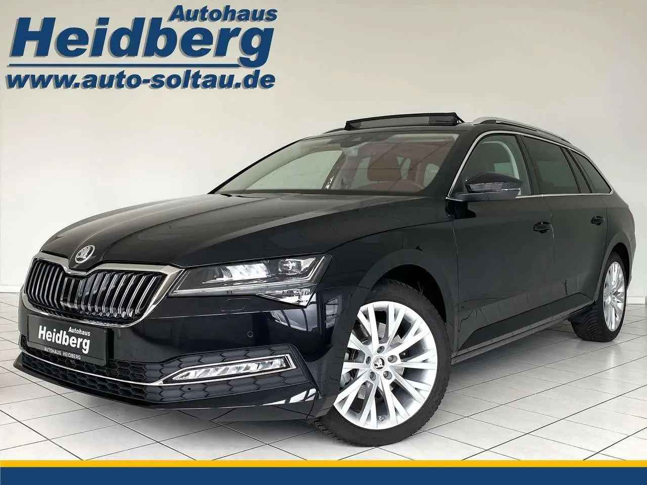 Photo 1 : Skoda Superb 2023 Petrol