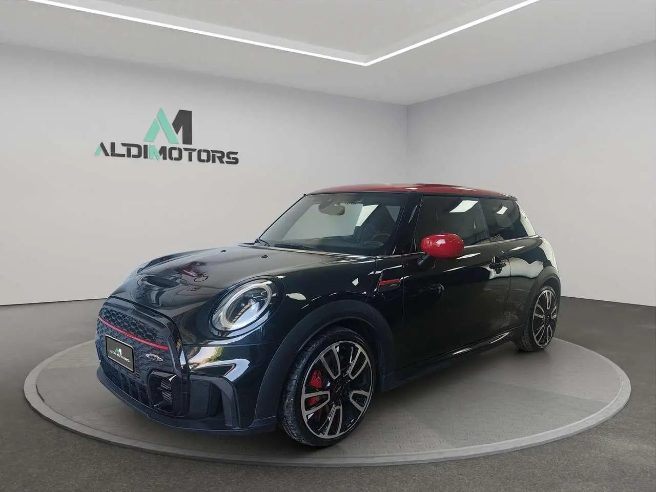 Photo 1 : Mini John Cooper Works 2023 Essence