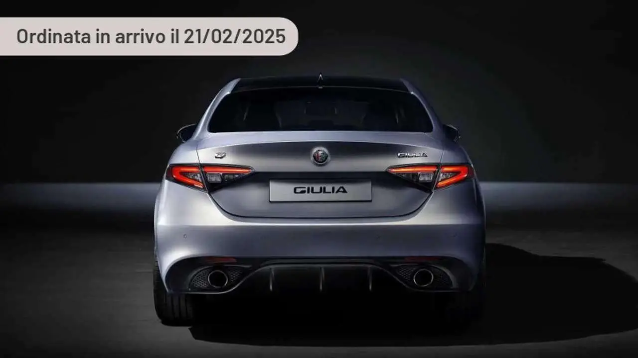 Photo 1 : Alfa Romeo Giulia 2024 Diesel