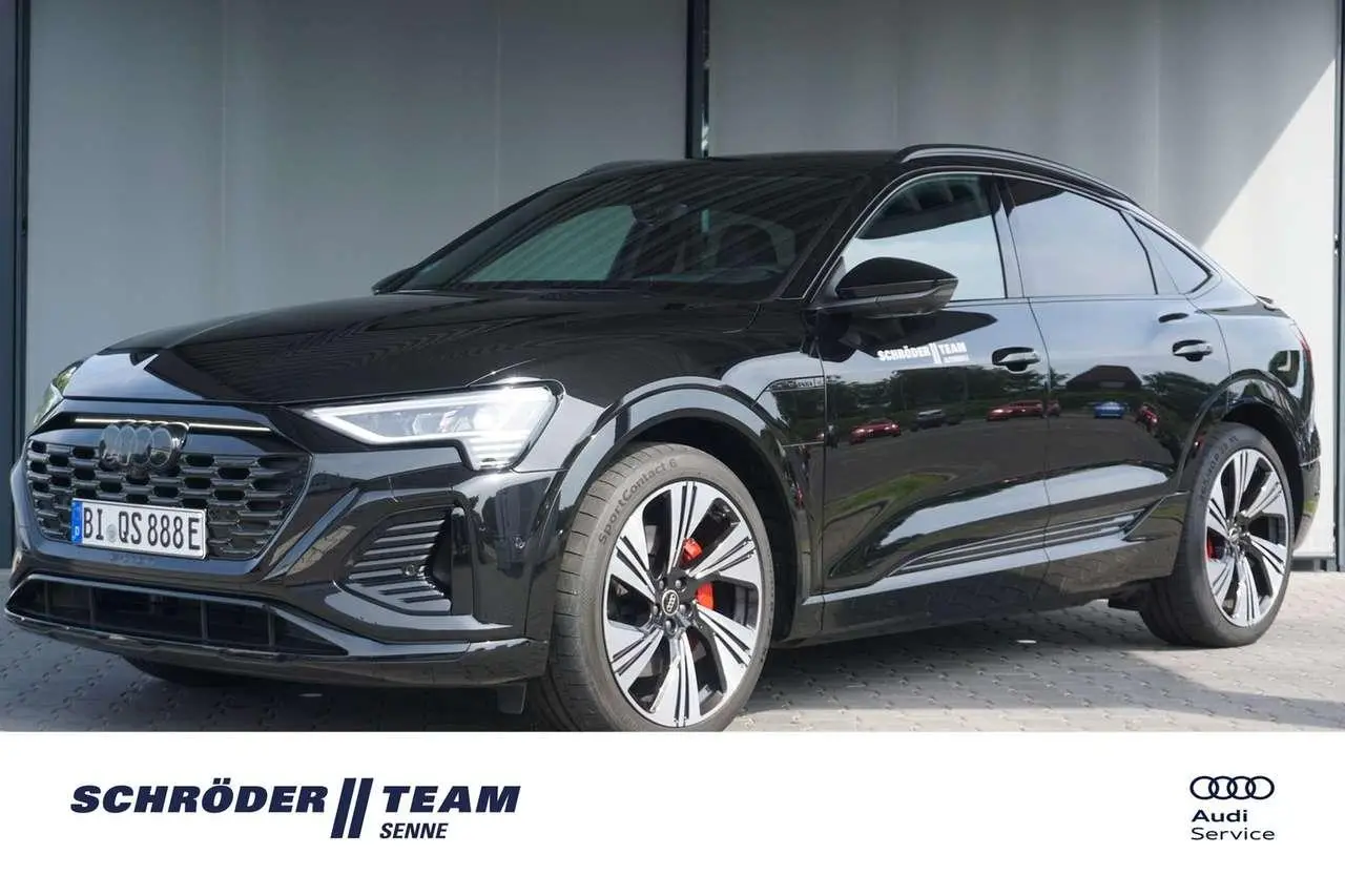 Photo 1 : Audi Q8 2023 Electric