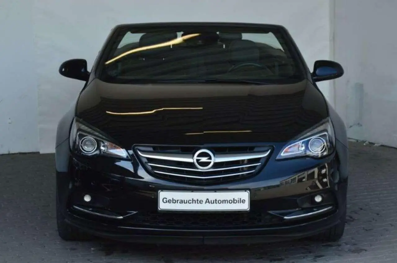 Photo 1 : Opel Cascada 2017 Petrol