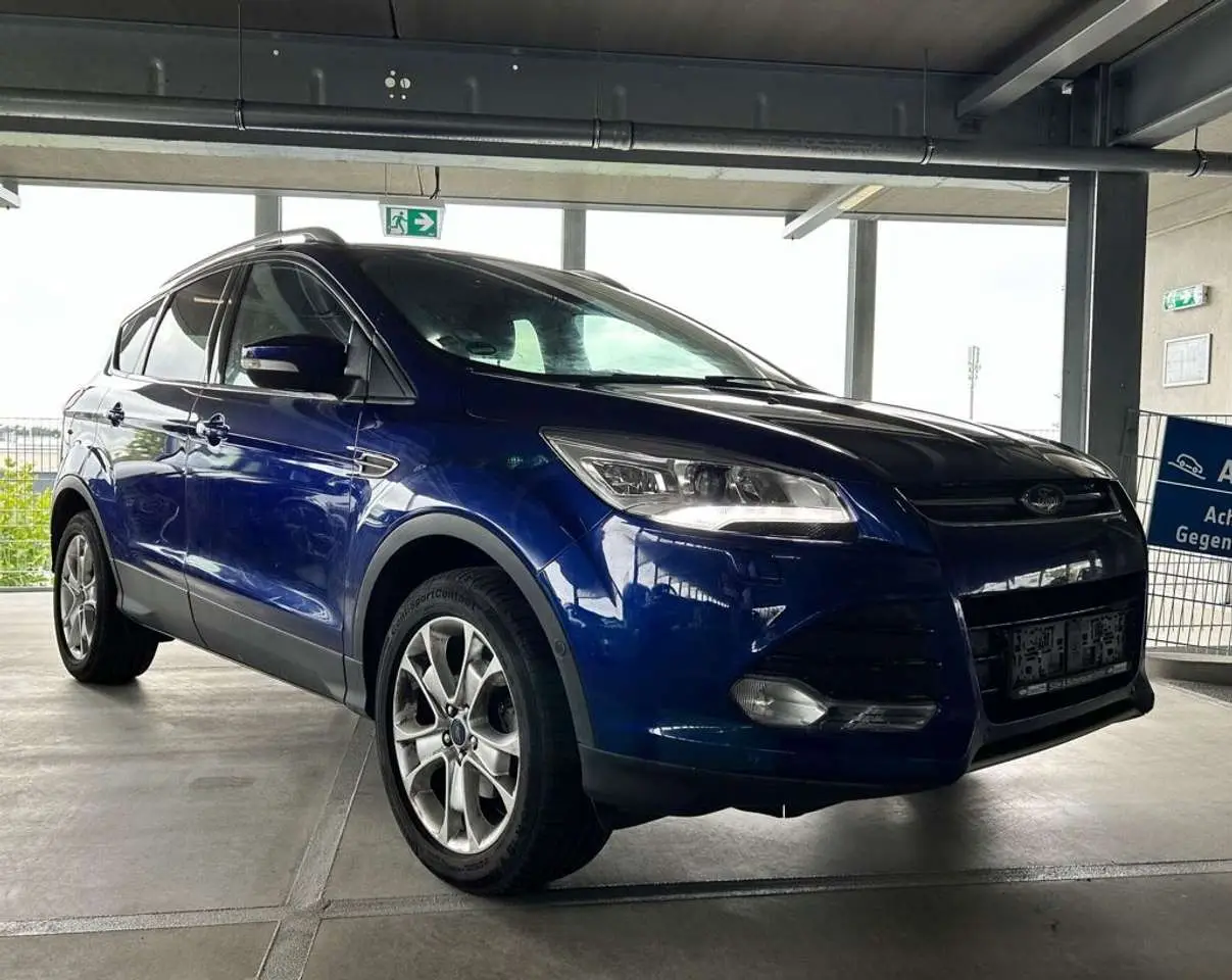 Photo 1 : Ford Kuga 2016 Petrol