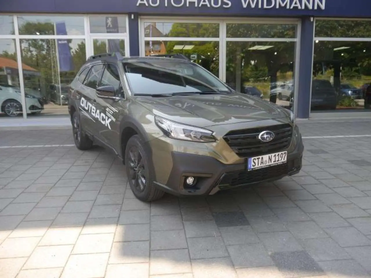 Photo 1 : Subaru Outback 2023 Petrol