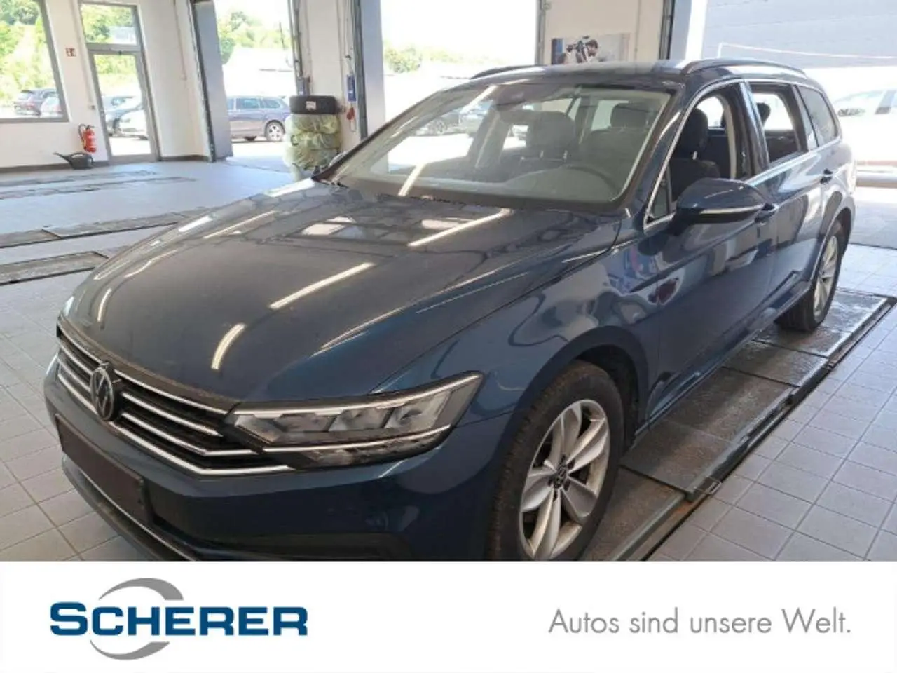 Photo 1 : Volkswagen Passat 2023 Petrol