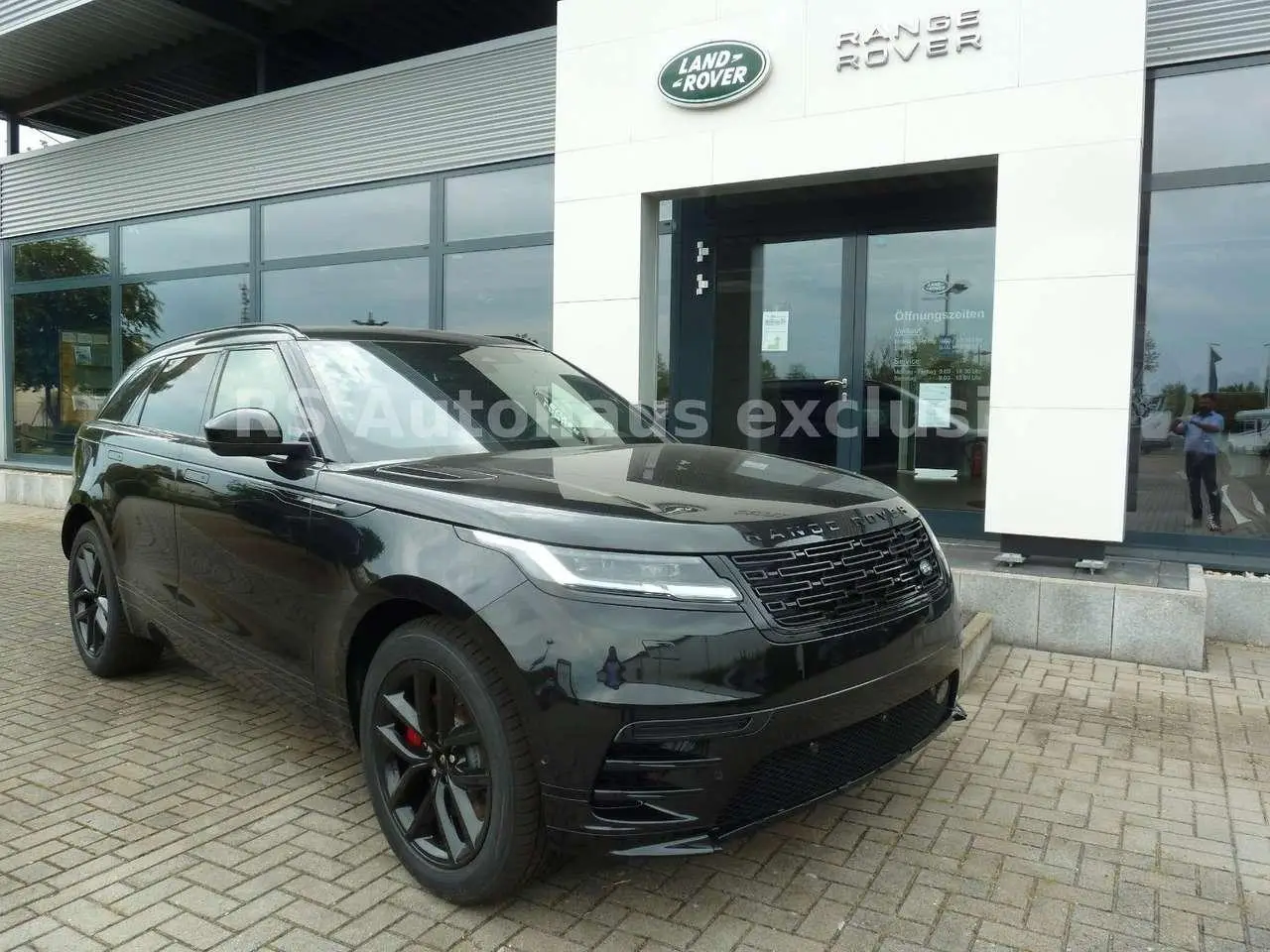 Photo 1 : Land Rover Range Rover Velar 2024 Hybrid