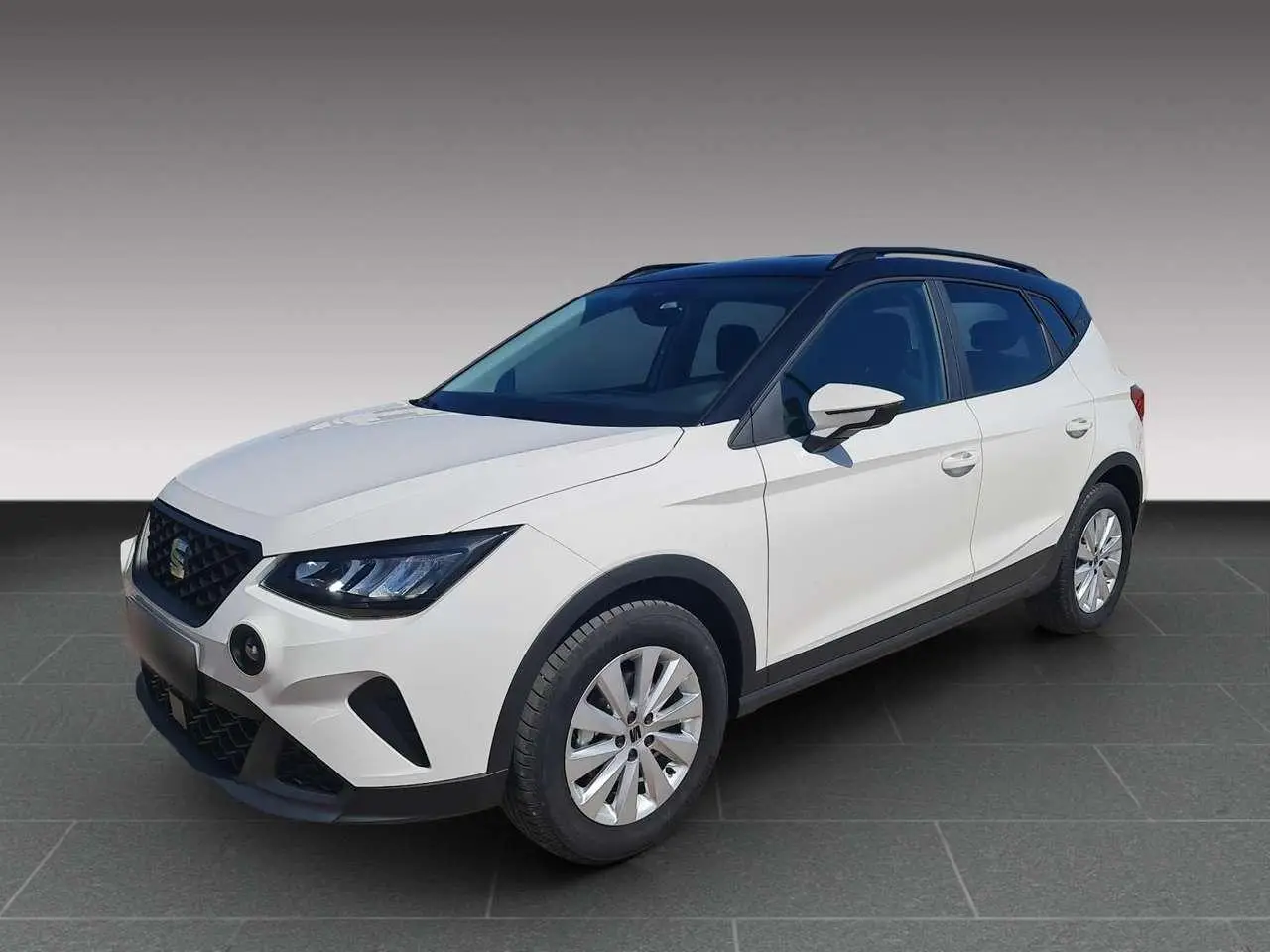 Photo 1 : Seat Arona 2024 Essence