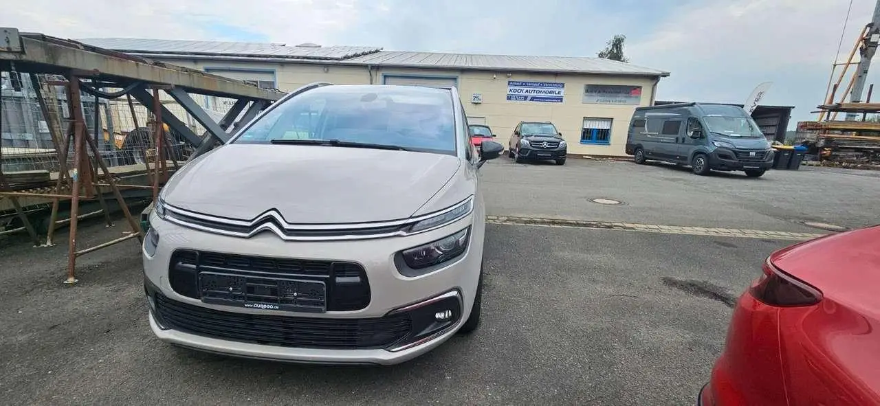 Photo 1 : Citroen C4 2019 Petrol