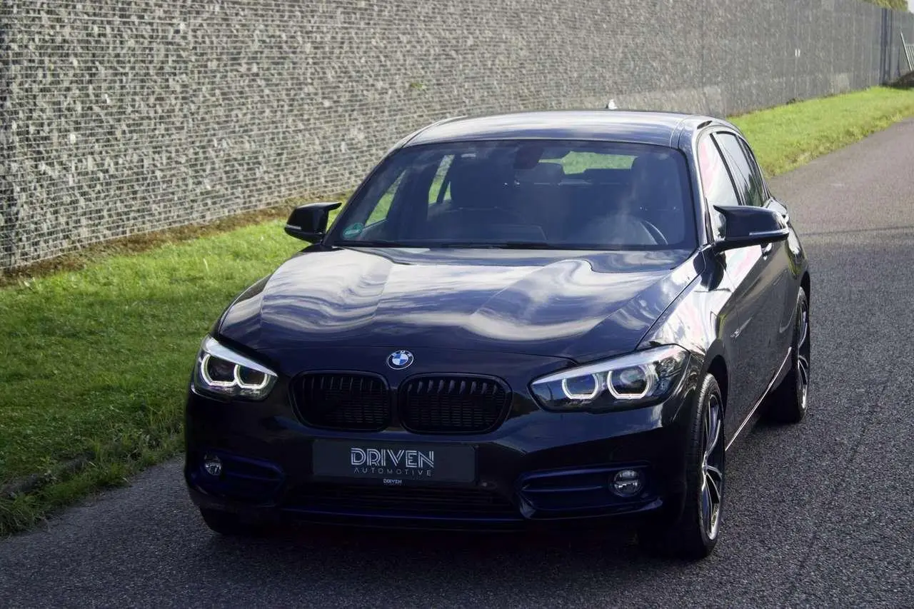 Photo 1 : Bmw Serie 1 2018 Petrol