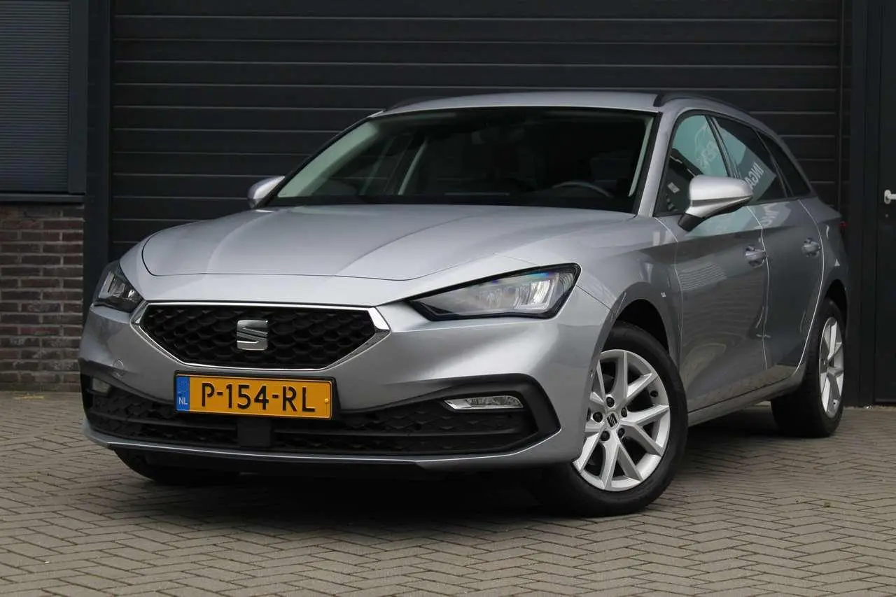 Photo 1 : Seat Leon 2022 Essence