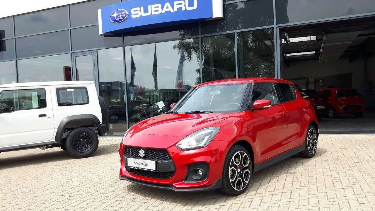 Photo 1 : Suzuki Swift 2023 Petrol