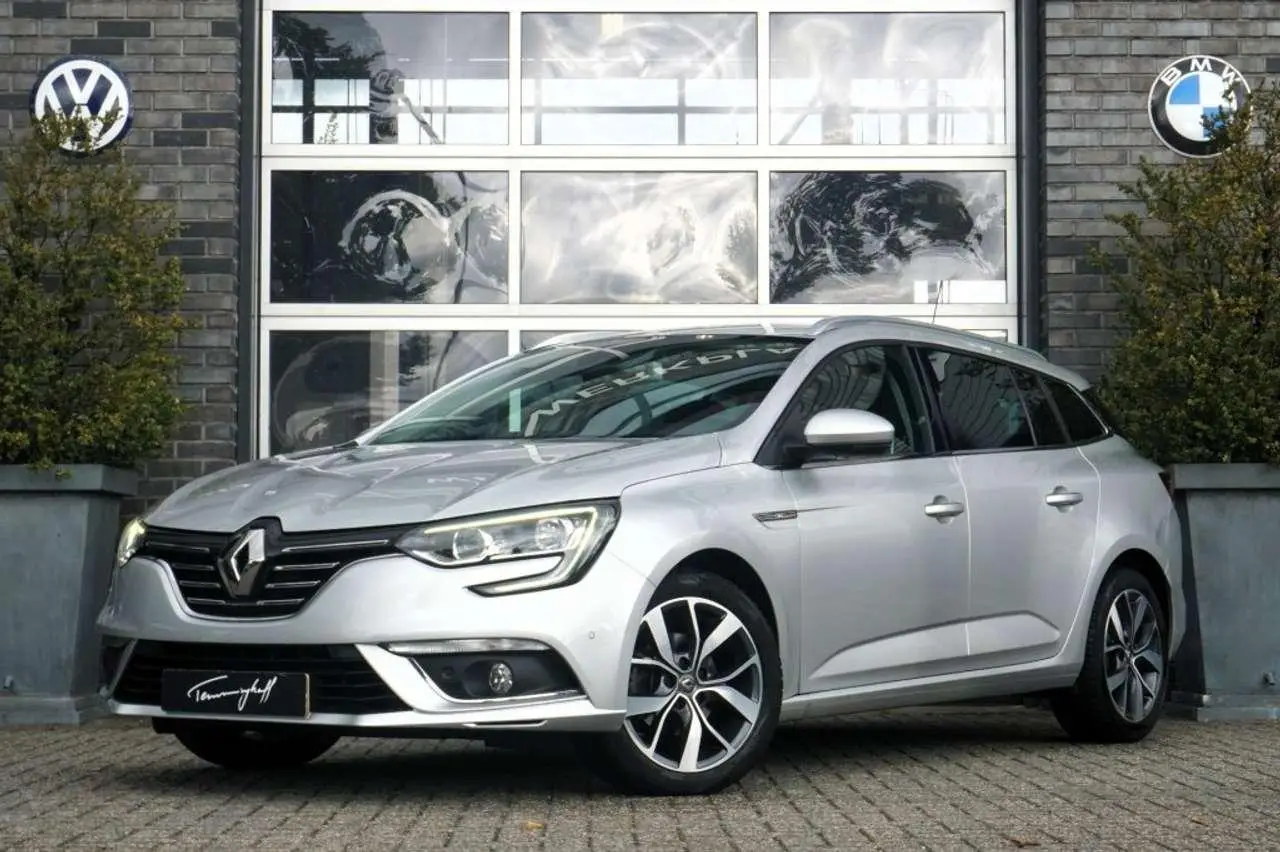 Photo 1 : Renault Megane 2017 Petrol