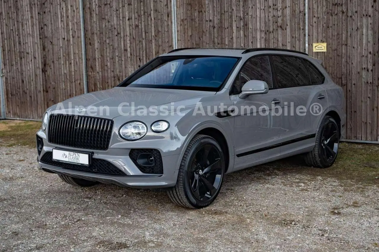 Photo 1 : Bentley Bentayga 2023 Petrol