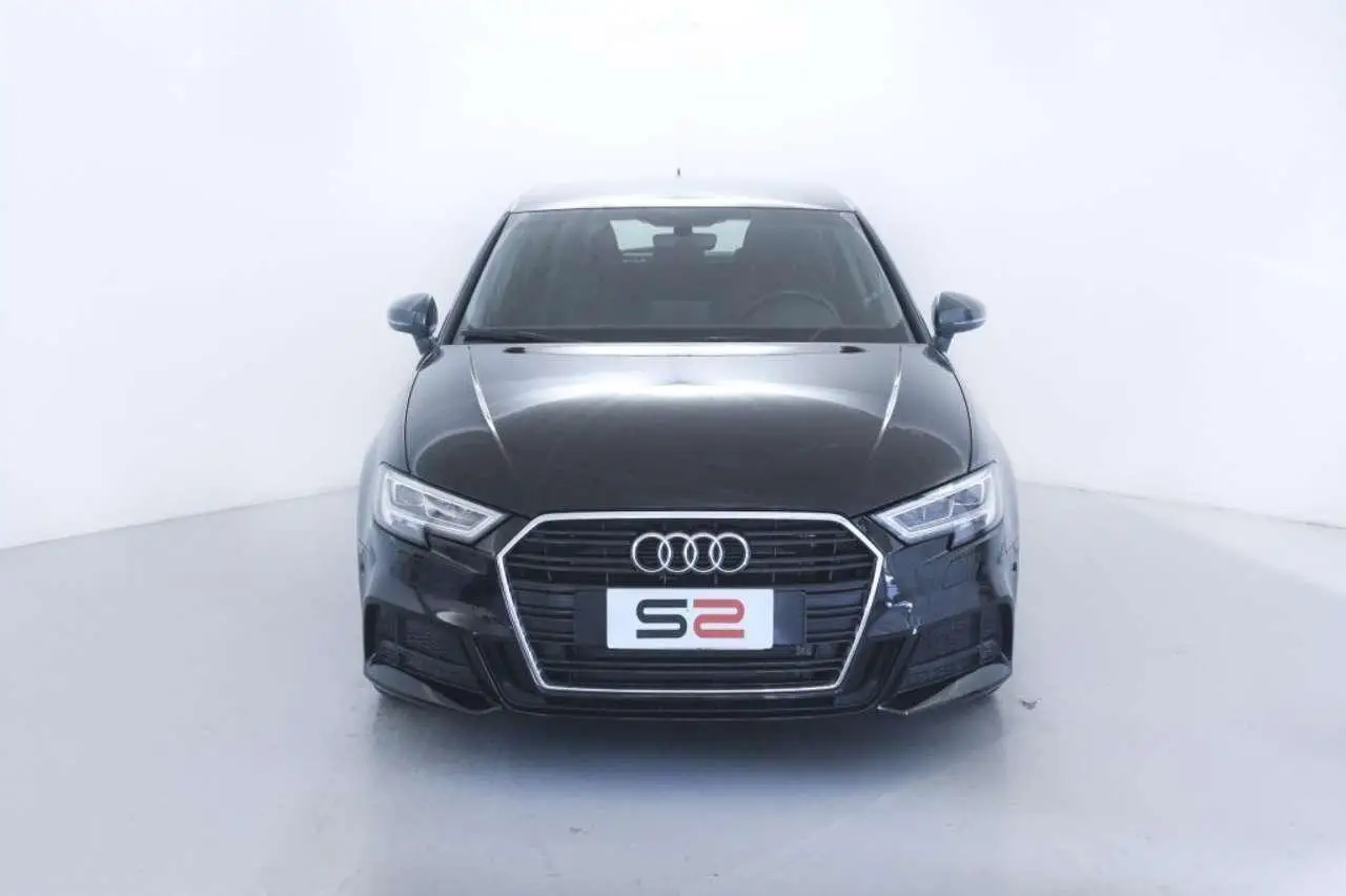 Photo 1 : Audi A3 2019 Diesel