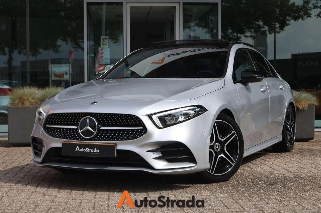 Photo 1 : Mercedes-benz Classe A 2019 Petrol