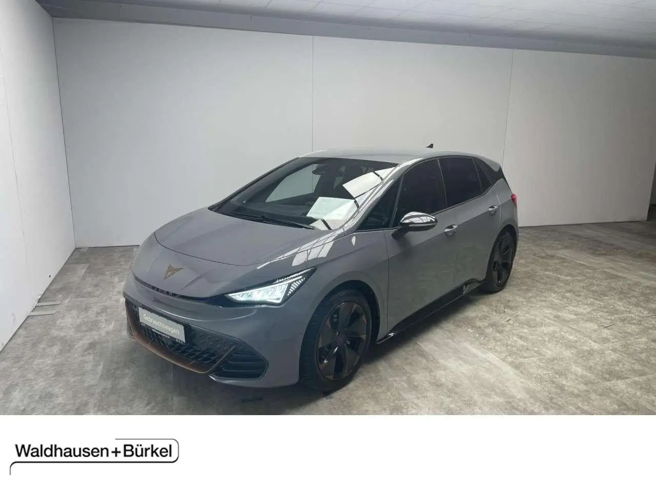 Photo 1 : Cupra Born 2023 Électrique