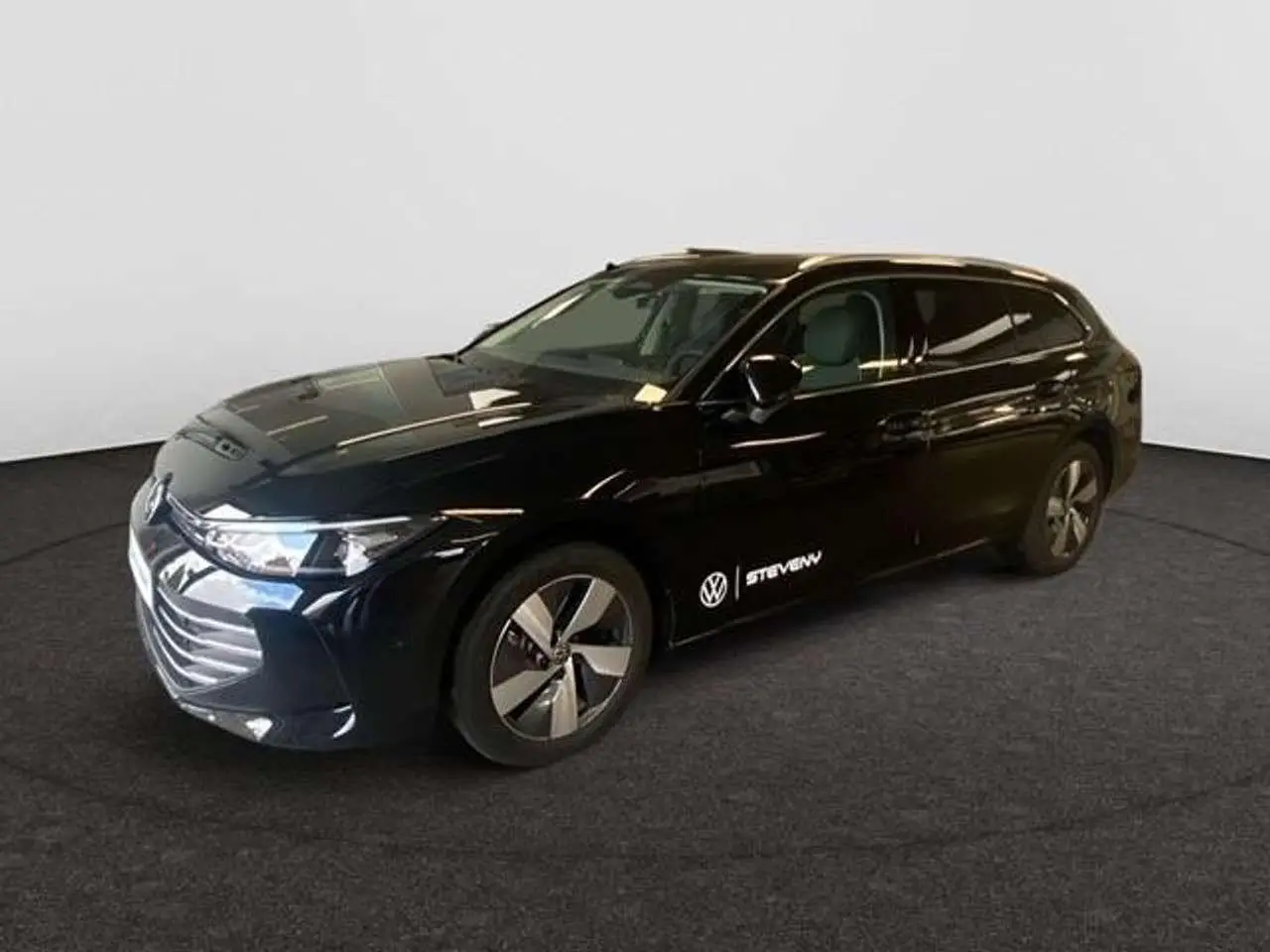 Photo 1 : Volkswagen Passat 2024 Petrol