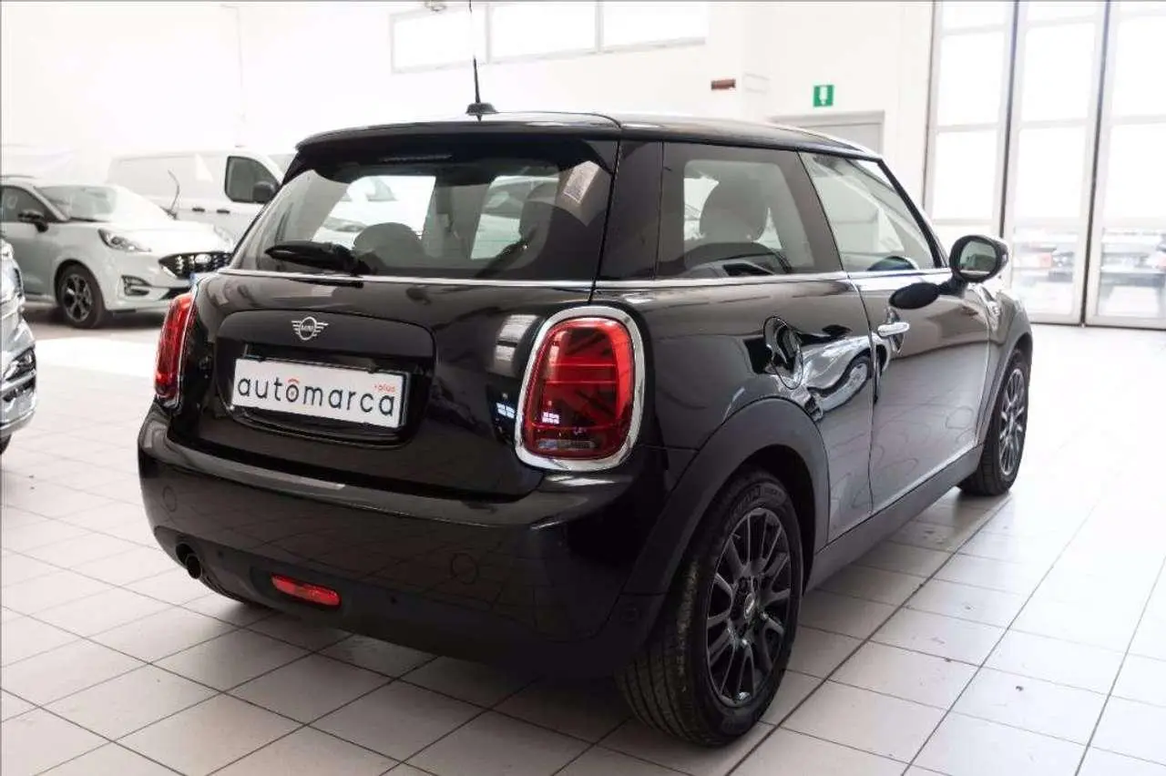 Photo 1 : Mini One 2021 Petrol