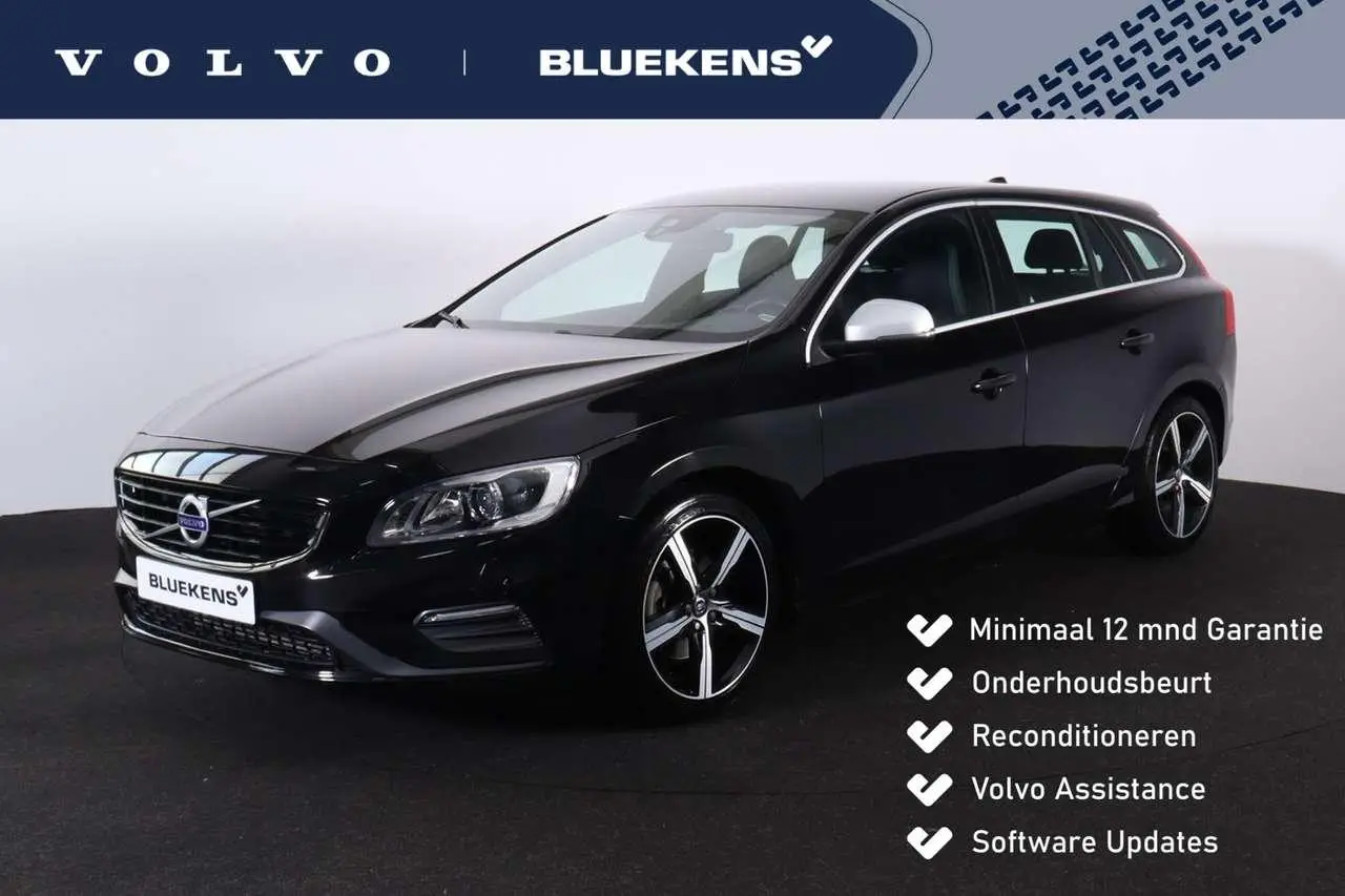 Photo 1 : Volvo V60 2018 Essence