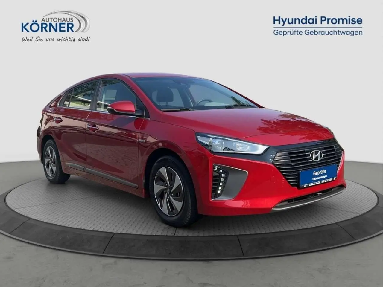 Photo 1 : Hyundai Ioniq 2018 Petrol