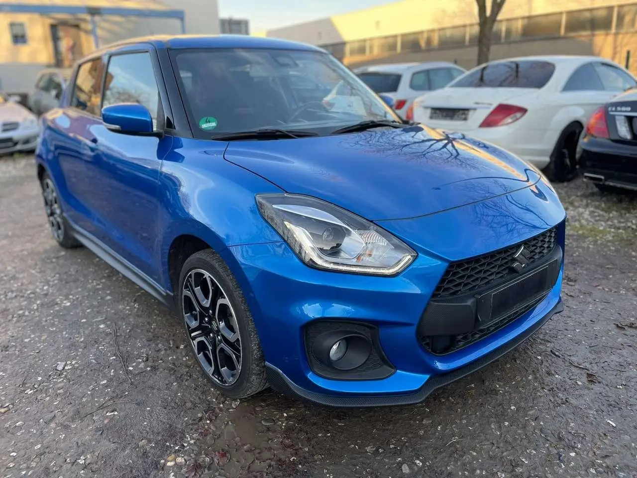 Photo 1 : Suzuki Swift 2019 Petrol