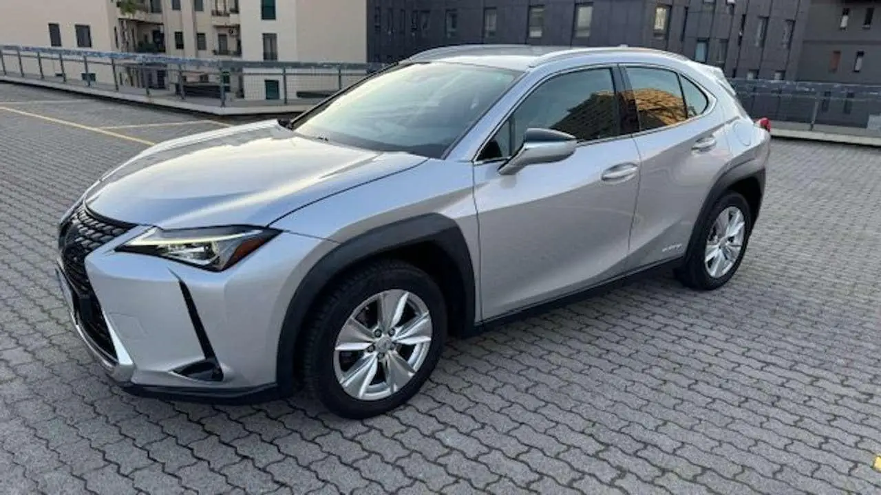 Photo 1 : Lexus Ux 2020 Hybride