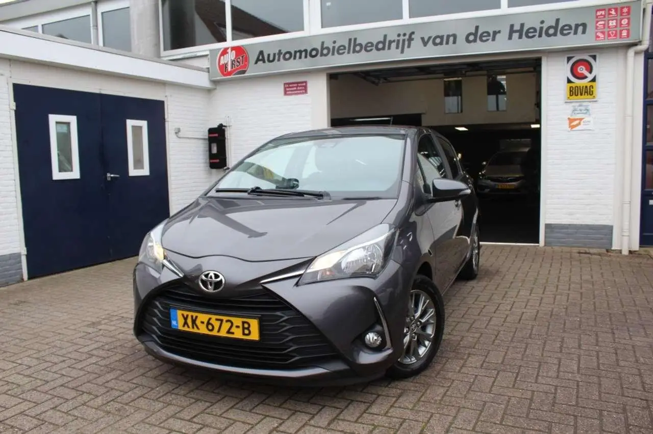 Photo 1 : Toyota Yaris 2018 Petrol