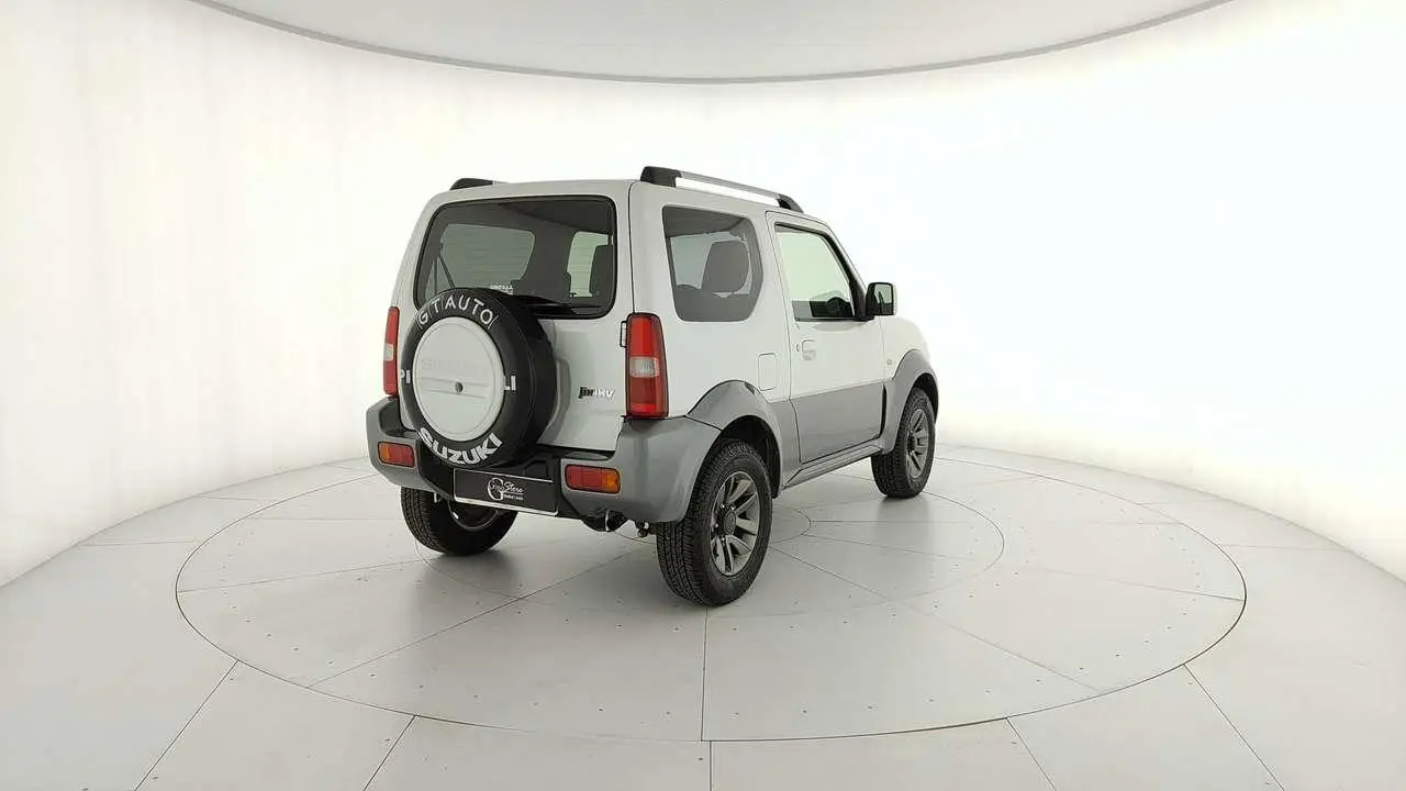 Photo 1 : Suzuki Jimny 2016 Petrol