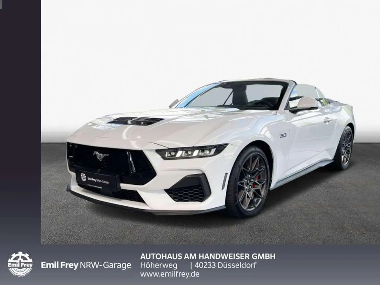 Photo 1 : Ford Mustang 2024 Petrol