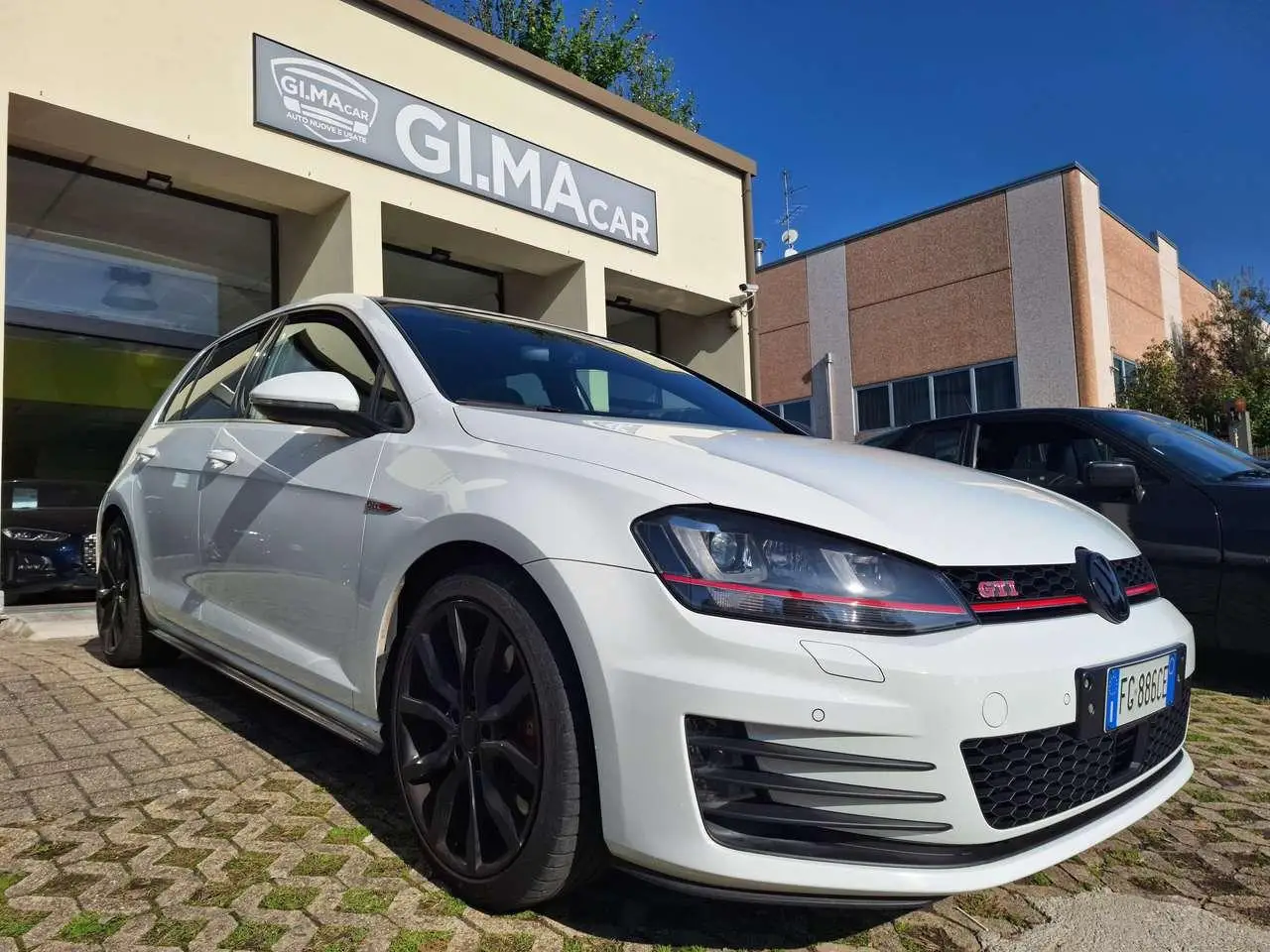 Photo 1 : Volkswagen Golf 2016 Petrol