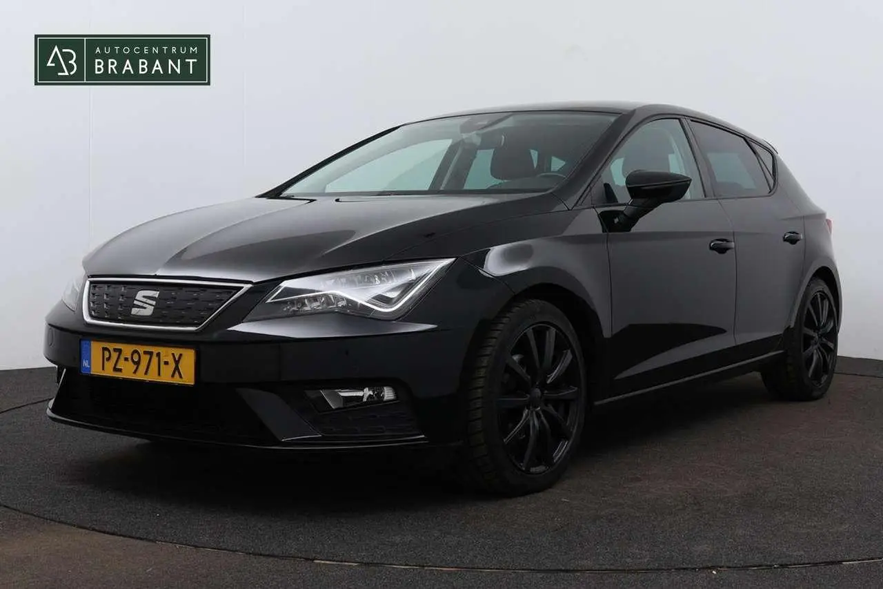 Photo 1 : Seat Leon 2017 Petrol