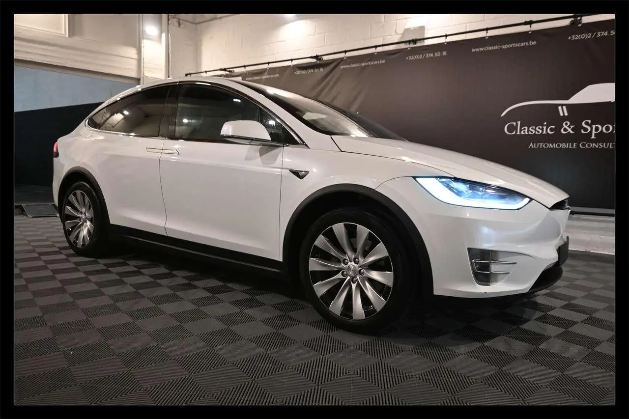 Photo 1 : Tesla Model X 2020 Électrique