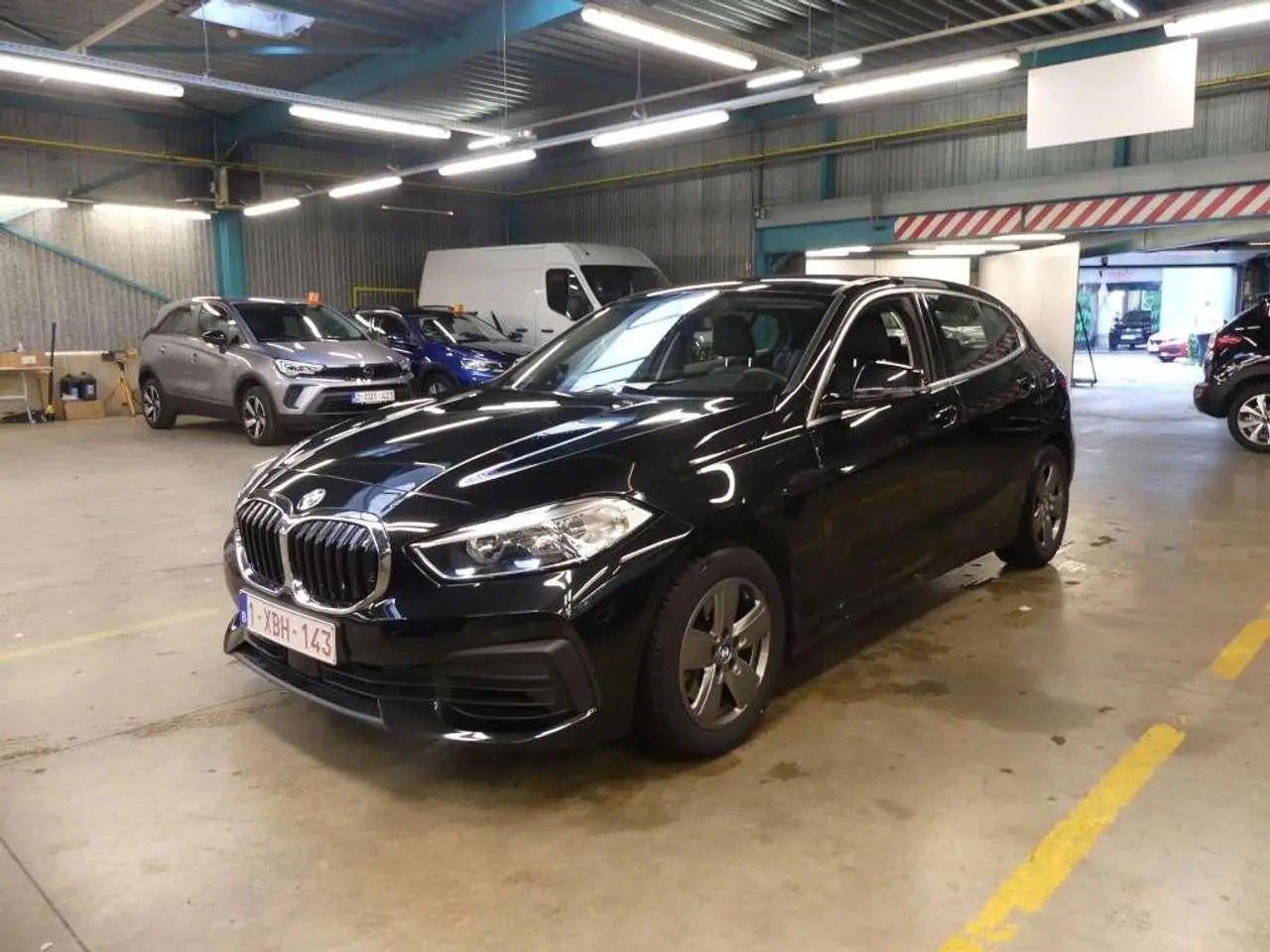 Photo 1 : Bmw Serie 1 2019 Petrol