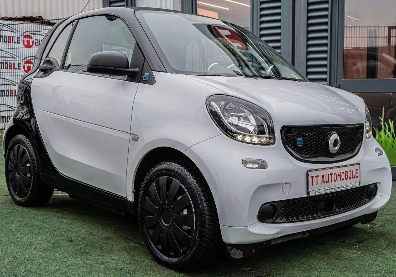 Photo 1 : Smart Fortwo 2019 Électrique