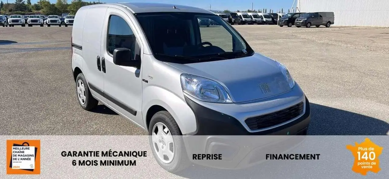 Photo 1 : Fiat Fiorino 2022 Petrol